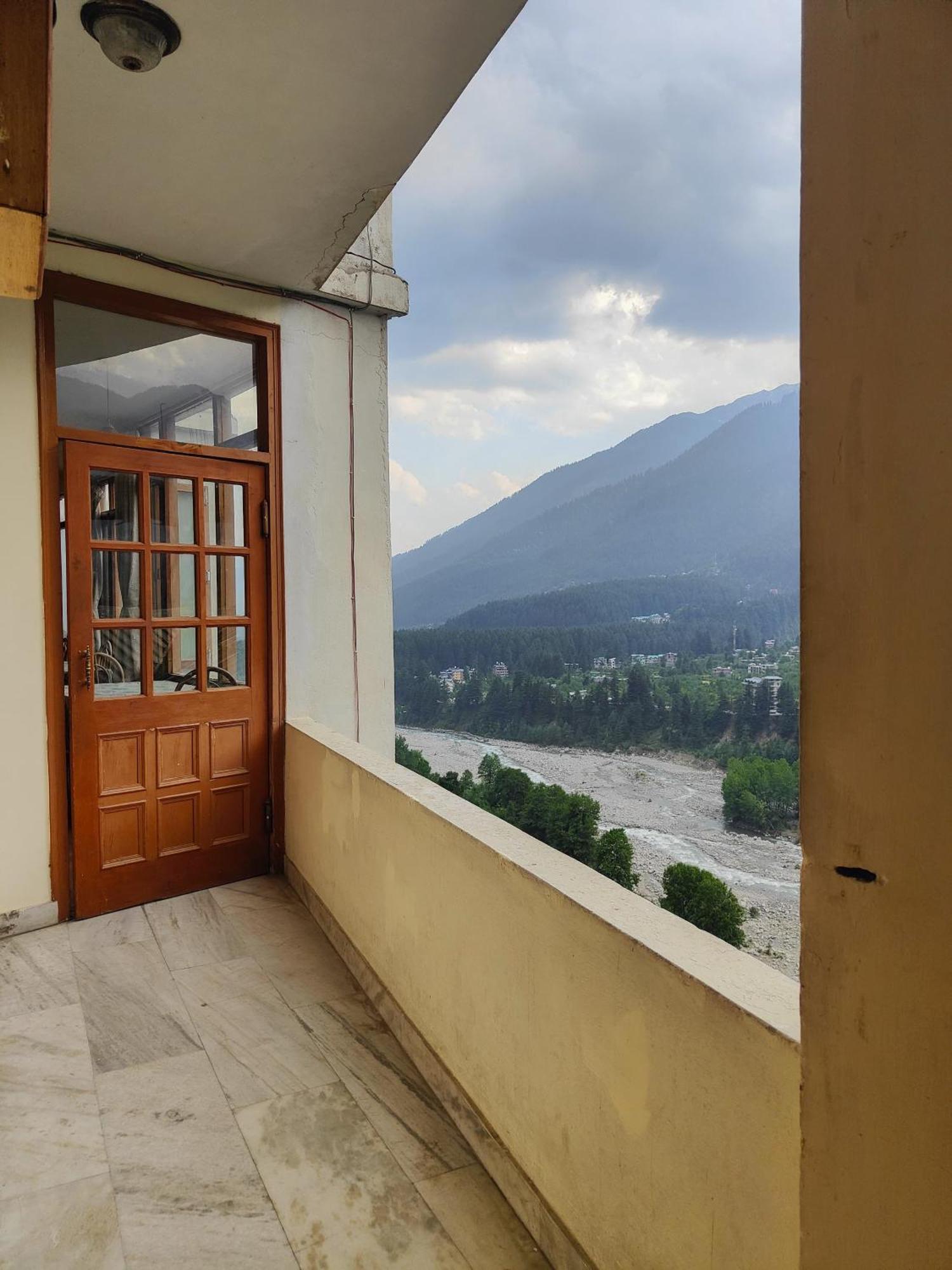 Hotel Arohi Vashist Exterior photo