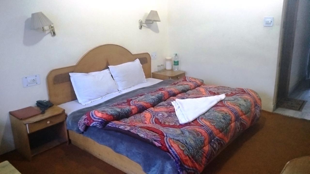 Hotel Arohi Vashist Exterior photo